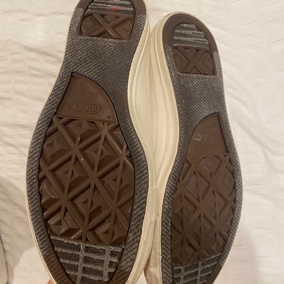 White slip on converse - Picture 4 of 4